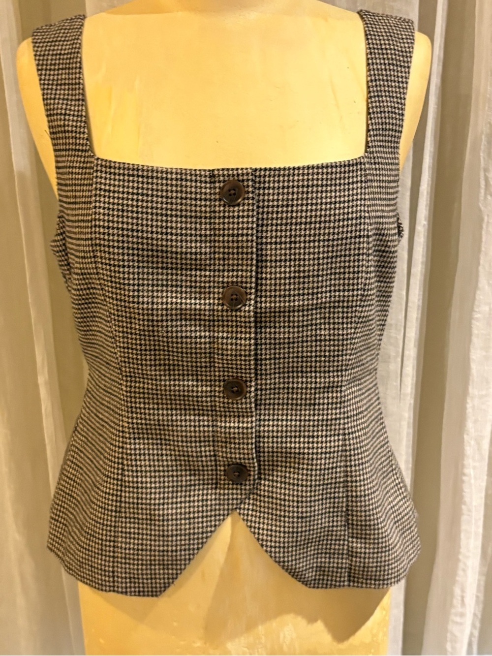 French Connection Black & White Houndstooth Button Front Crop Top